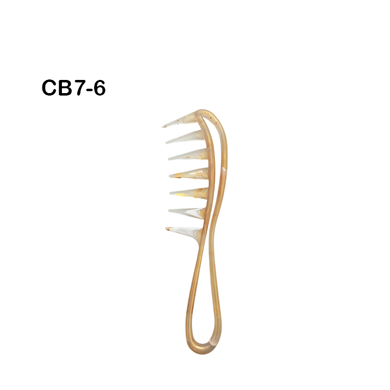 Peigne à Arêtes de Poisson – Quartz Edition | Peigne Démêlant Anti-Casse Doré (#caa368)